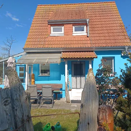 Duenenhaus Holiday home Dierhagen